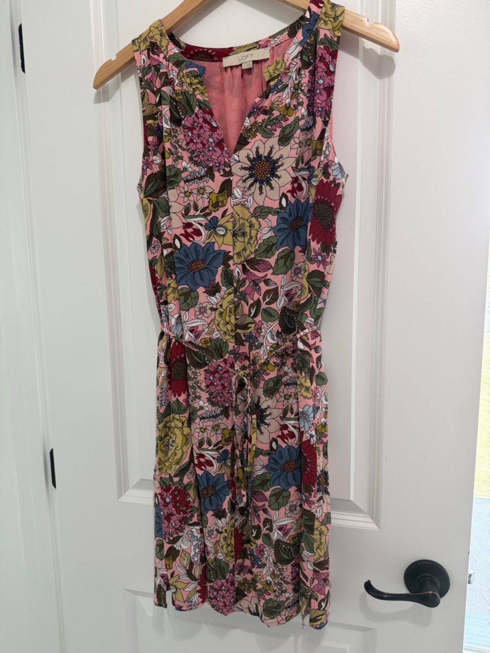 Small Women’s LOFT Floral Dress - Picture 2 of 11